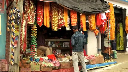 Devidhura's stone-pelting festival_ Only in India!
