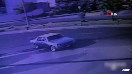 Motosiklet sürücüsü ölümden döndü! İşte o anlar...