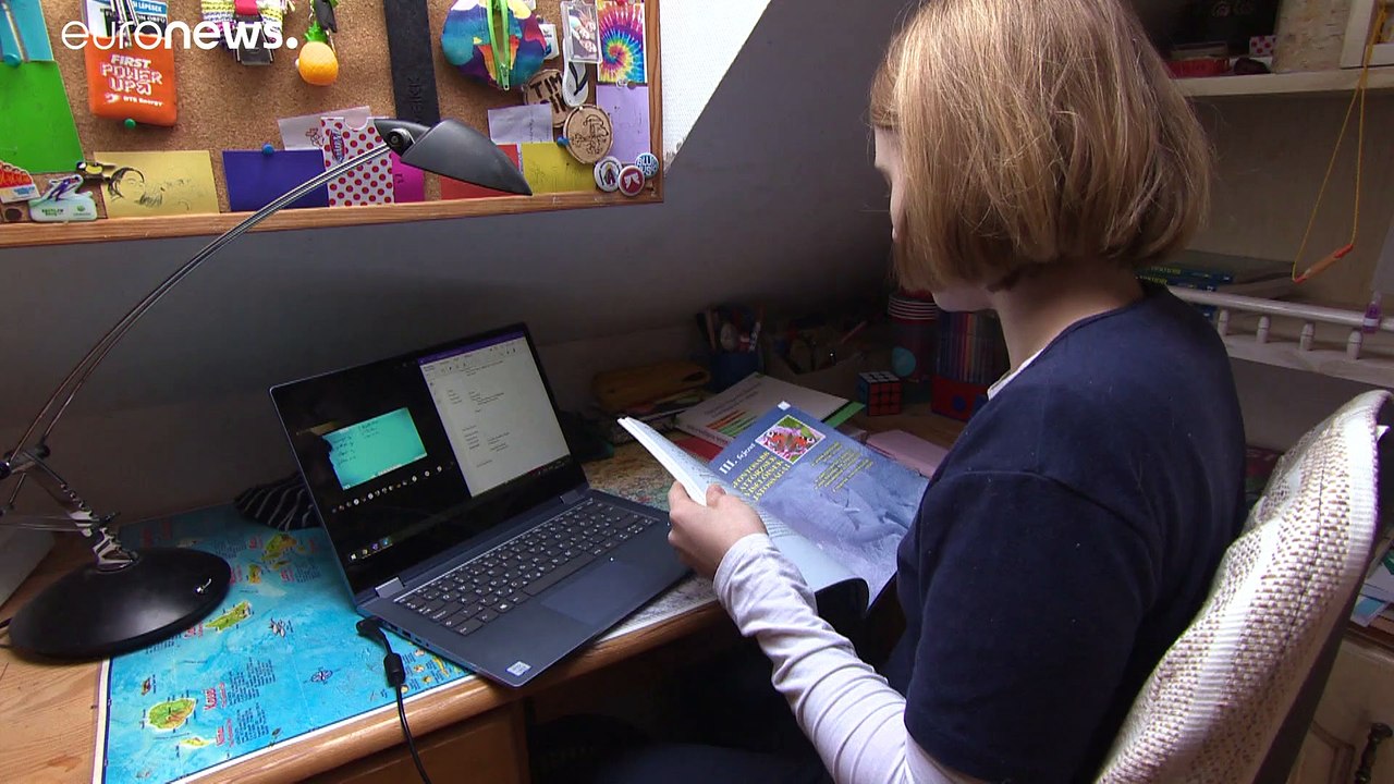 Los estudiantes alemanes y españoles entre los más desanimados por las clases en línea tras la covid