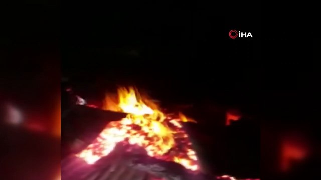 Ahırda çıkan yangında 18 büyükbaş hayvan telef oldu