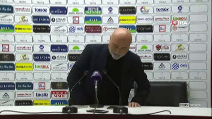Hikmet Karaman: 'Biz ateş çemberinin içerisindeyiz, takımı 10 kişi bırakma lüksümüz yok'
