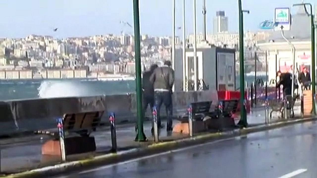İstanbulluların dalgalarla imtihanı