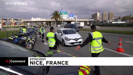 Download Video: Nice beaches deserted during city's first weekend lockdown to stem COVID surge