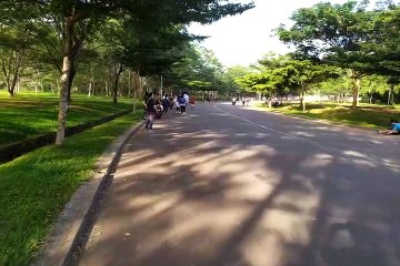 Suasana Warga Sawangan Depok Berolahraga Pagi