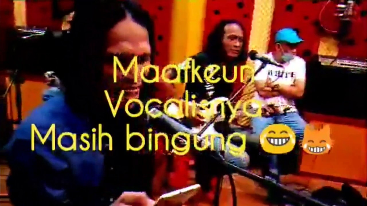 Jamming with ROCKER Senior