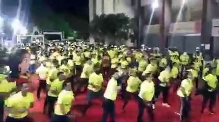 इंदौर सिर्फ स्वच्छता का पंच ही नहीं बल्कि छक्का भी लगाएगा, स्वच्छता की डोर थामकर 'नाइट वाकाथान' में जुटे इंदौरवासी