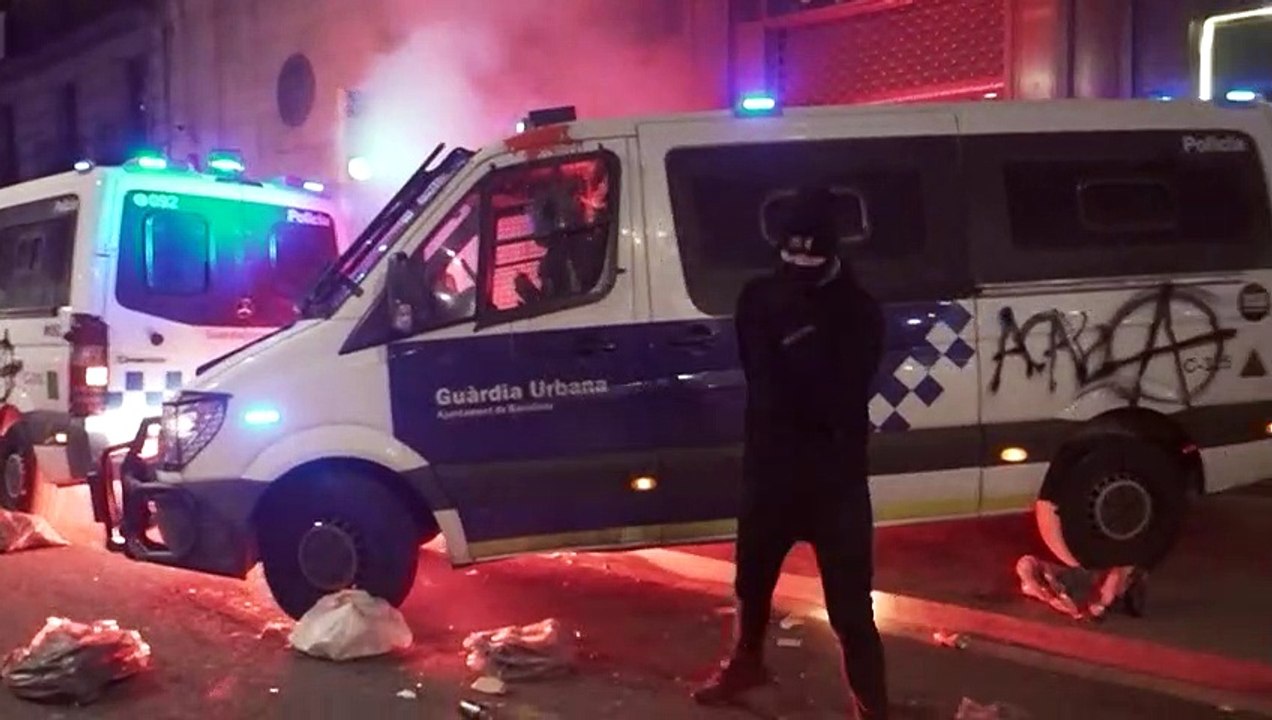 Krawalle in Barcelona - Proteste gegen Rapper-Inhaftierung