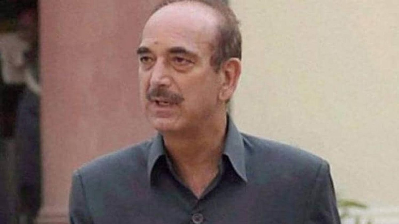 JK: Congress leader Ghulam Nabi Azad praises PM Modi