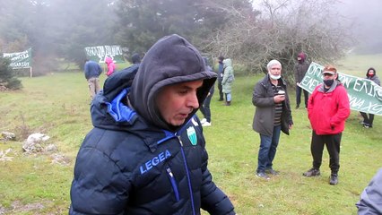 Νέα διαμαρτυρία κατά των αιολικών. "Το κλίμα στο λαιμό σας"