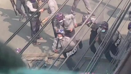 미얀마 유혈참극...유엔 "최소 18명사망· 30명 부상" / YTN