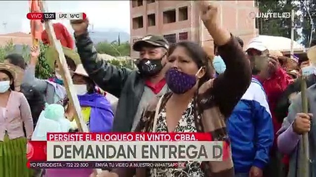 Vinto: padres de familia continúan con el bloqueo exigiendo 16 mil canastas estudiantiles