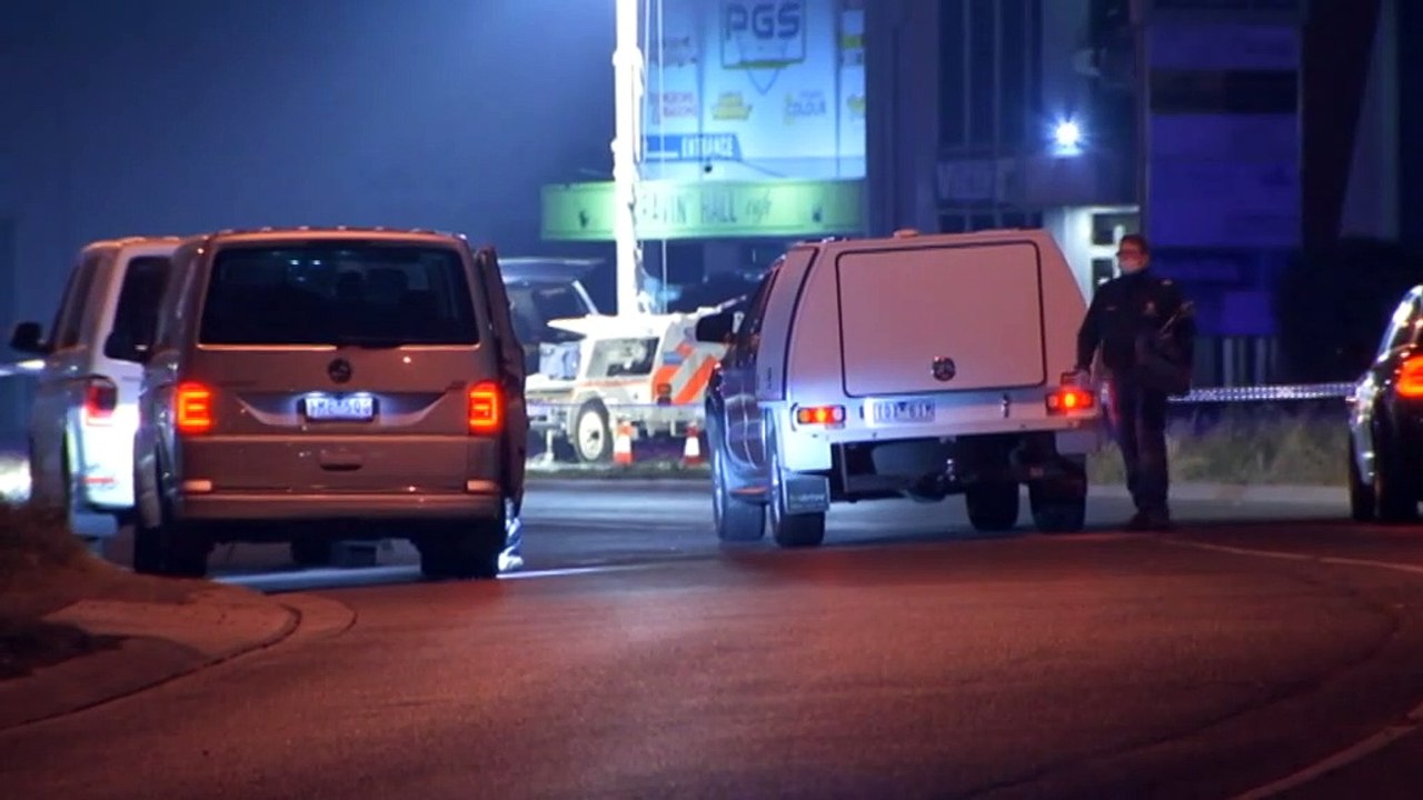 Drive-by shooting in Melbourne leaves man dead, another wounded