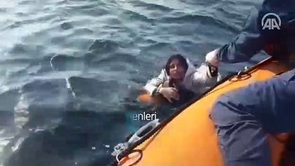 İzmir'de göçmenleri taşıyan tekne battı: 5 ölü