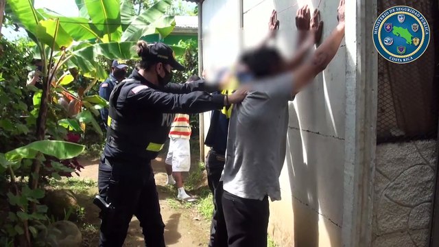 ext-detencion-de-sospechosos-robo-de-armas-280221