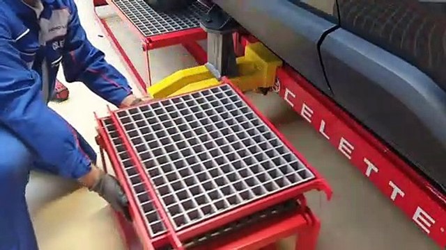 Smart Rhone the frame machine or lifting table for smart, light and heavy collision repair