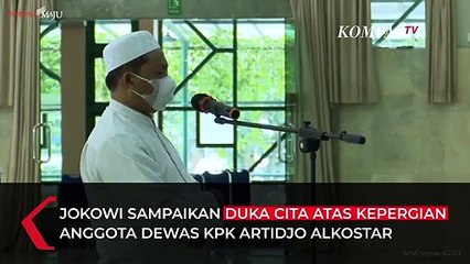 Momen Jokowi Melayat ke Mendiang Artidjo Alkostar
