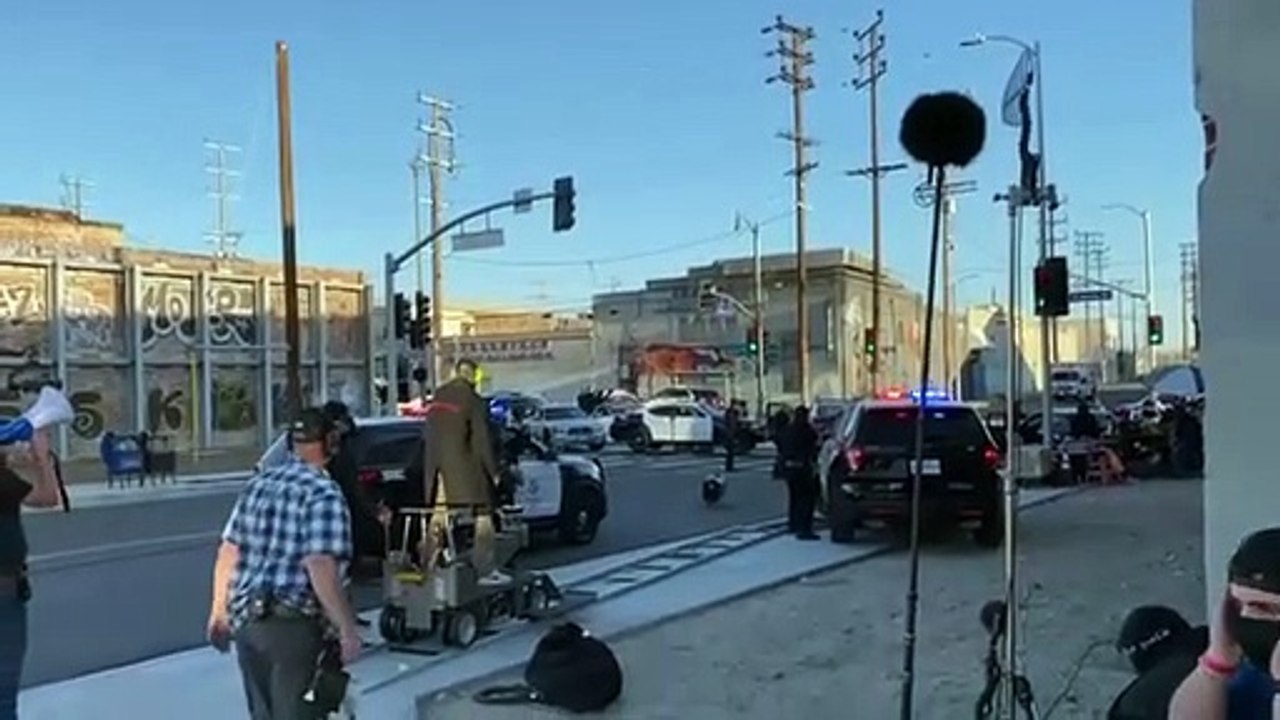 Le réalisateur Michael Bay publie une vidéo impressionnante d’une cascade de son dernier film «Ambulance»