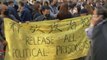 Cientos de personas protestan por vista judicial a 47 opositores de Hong Kong