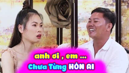 Cô Nàng Trưởng Phòng XINH ĐẸP VÀ GỢI CẢM Khiến Cát Tường Và Bạn Trai SỐC Vì Chưa Từng Biết Hôn Ai