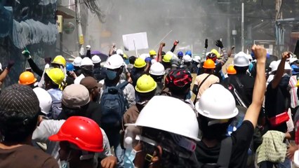 Birmanie : nouvelle manifestation réprimée à Rangoun, Aung San Suu Kyi encore inculpée