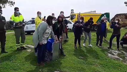 Liberación de  un lince ibérico en las estribaciones de la Sierra Norte de Sevilla