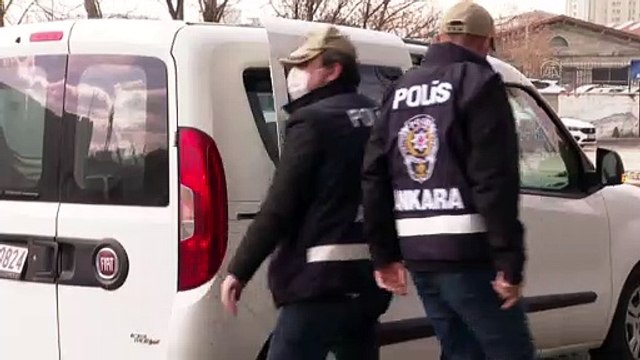 ANKARA - Yunanistan'a kaçmaya çalışırken yakalanan FETÖ firarisi emekli tuğgeneral adliyeye sevk edildi (2)