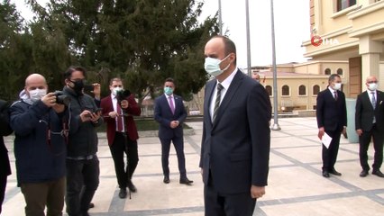 ‘Anadolu gönül yolu’ projesinin ay-yıldız bayrakları yola çıktı