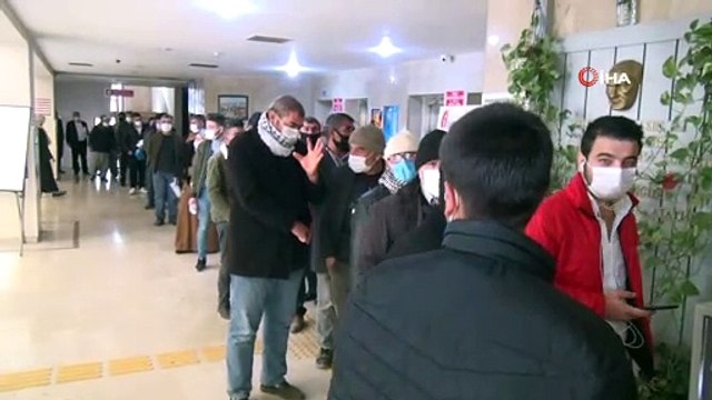 Vergi dairelerinde borç yapılandırma kuyruğu