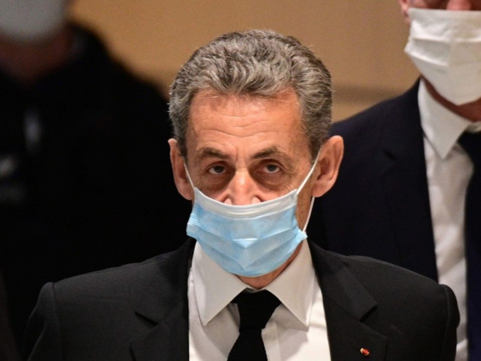 Frankreichs Ex-Präsident Sarkozy zu drei Jahren Haft verurteilt