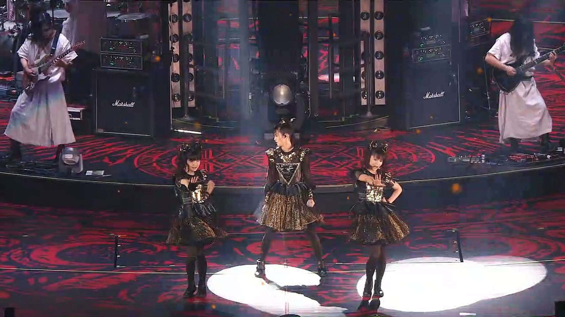 BABYMETAL - Syncopation - Live at Tokyo Dome 2016 - 動画 Dailymotion