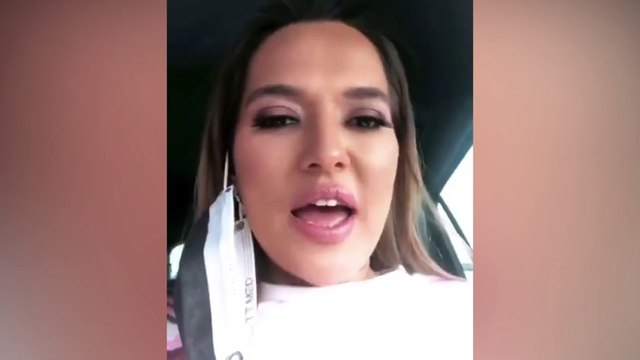 Demet Akalın “Bebek plasentası yedi gençleşti iddialarını yalanladı: Türkçe konuşun; ben seneler sonra kelle paçayı zor yemişim