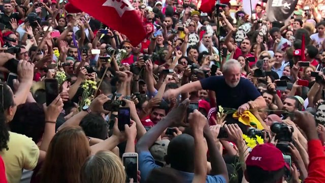 قاض في المحكمة العليا في البرازيل يسقط جميع الادانات الصادرة في حق الرئيس السابق لولا