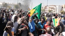السنغال.. مظاهرات تخللتها أعمال عنف بعد اعتقال نائب معارض بتهمة الاغتصاب