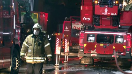 Sultangazi'de sanayi sitesinde yangın paniği