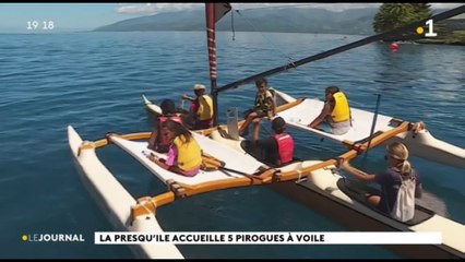Faute de vent dans les voiles, les enfants doivent ramer !