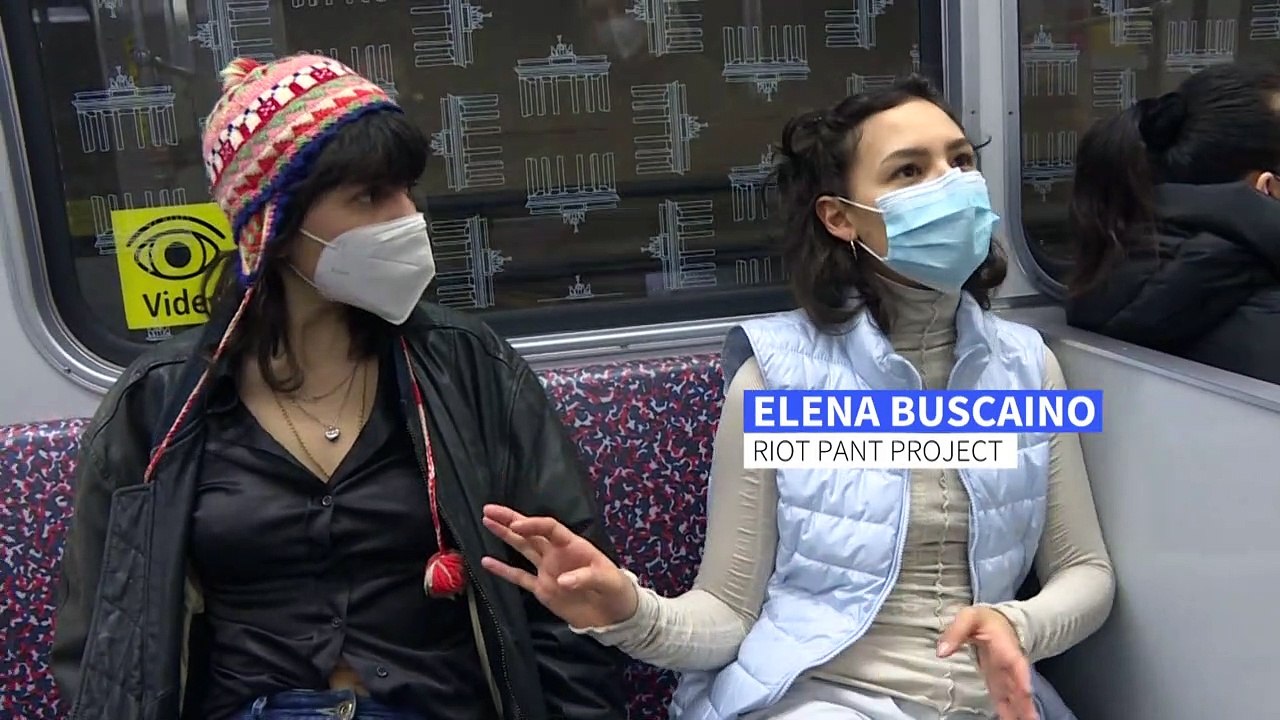 Typisch männlich? Mit bedruckten Hosen gegen 'Manspreading'