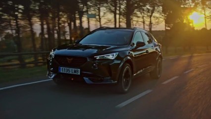 CUPRA Formentor e-HYBRID in Dark Camouflage Driving Video