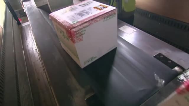 Estados Unidos recibe la primera remesa de 4 millones de vacunas de Johnson & Johnson