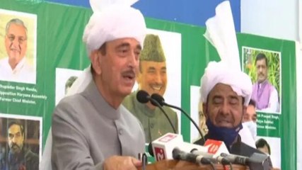 Congress party workers staging protest against Ghulam Nabi Azad in Jammu