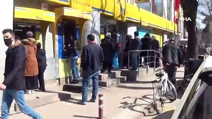 Korkutan kalabalık
