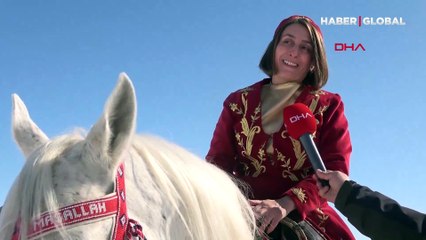 10 parmağında 10 marifet! 'Süper öğretmen' Ayşe Melek Okuyucu'ya film teklifi yağıyor