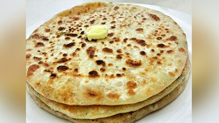 क्या आपको भी पसंद है आलू के पराठे, तो एक बार देख लें ये वीडियो | Boldsky