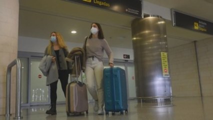España recibe en enero 432.362 turistas extranjeros, un 89,5 % menos
