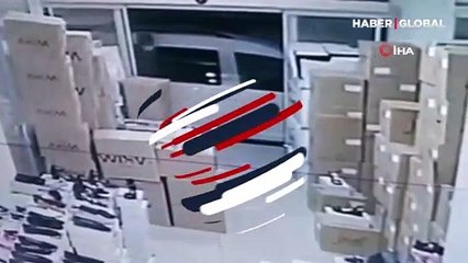 Ayakkabı kolisini saniyeler içinde çalan hırsız kamerada