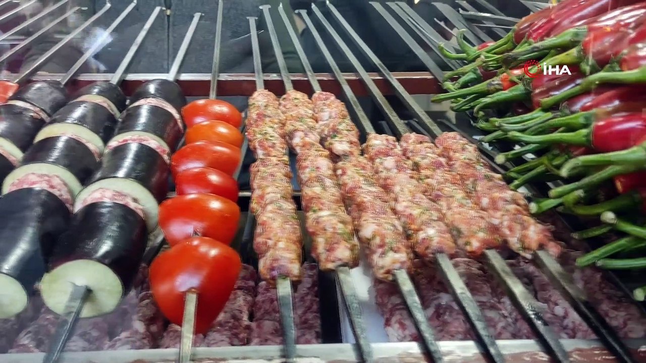 Ciğerci esnafının yüzü güldü