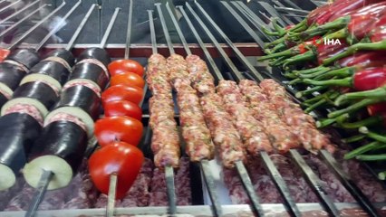 Ciğerci esnafının yüzü güldü