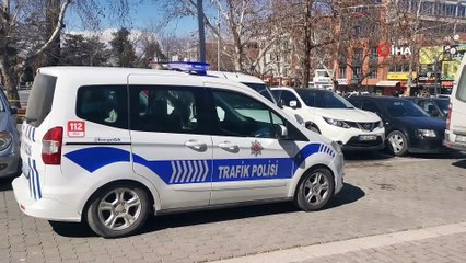 Mutant virüsün yoğun olduğu ilçede parklar kapatıldı