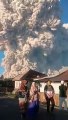 Tremenda erupción del volcán Sinabung en Indonesia, las cenizas suben hasta los 5.000 metros de altura