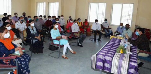 आयुष चिकित्सक मरीजों की संख्या बढ़ाने पर जोर दें- कलेक्टर श्री जैन