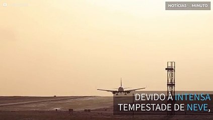 Avião pousa na lama no aeroporto de Leeds após tempestade de neve